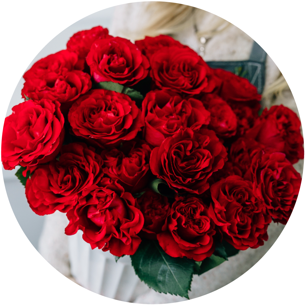 Disposizione dei fiori di rose rosse-grande disposizione di rose